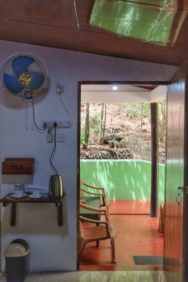 Golden Rainbow Guest House Дамбулла Экстерьер фото